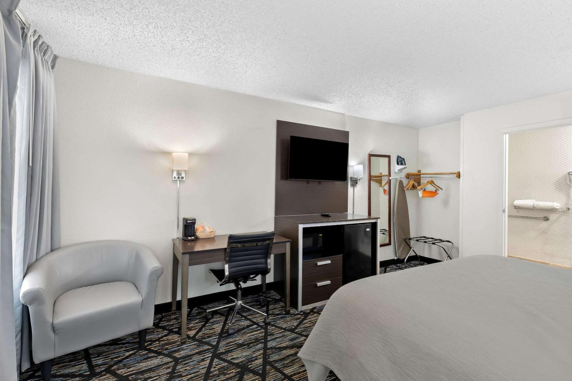 Quality Inn Northlake Tucker Exterior photo