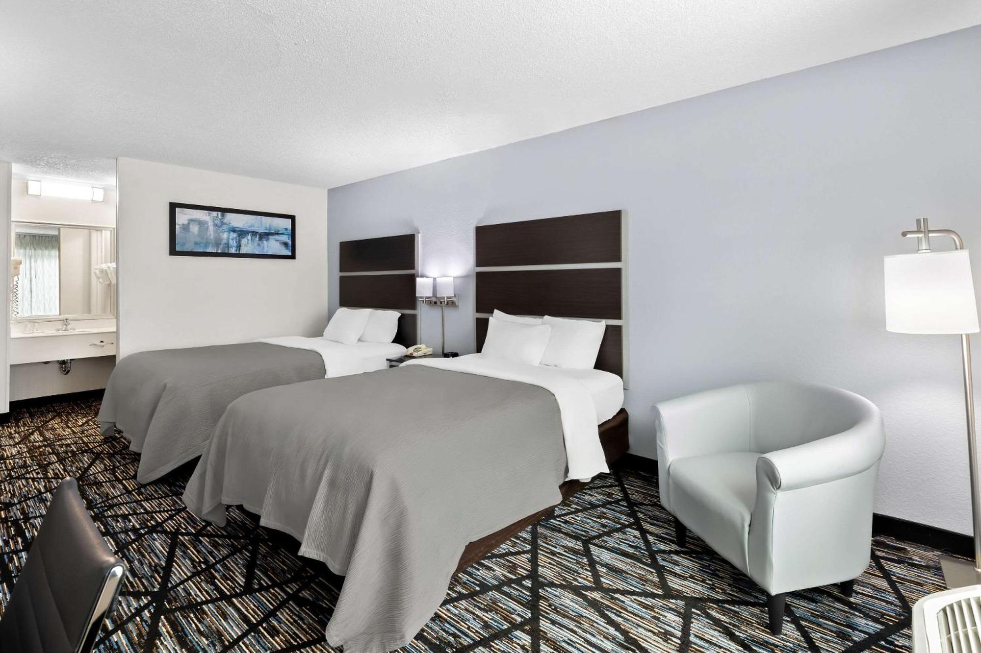 Quality Inn Northlake Tucker Exterior photo