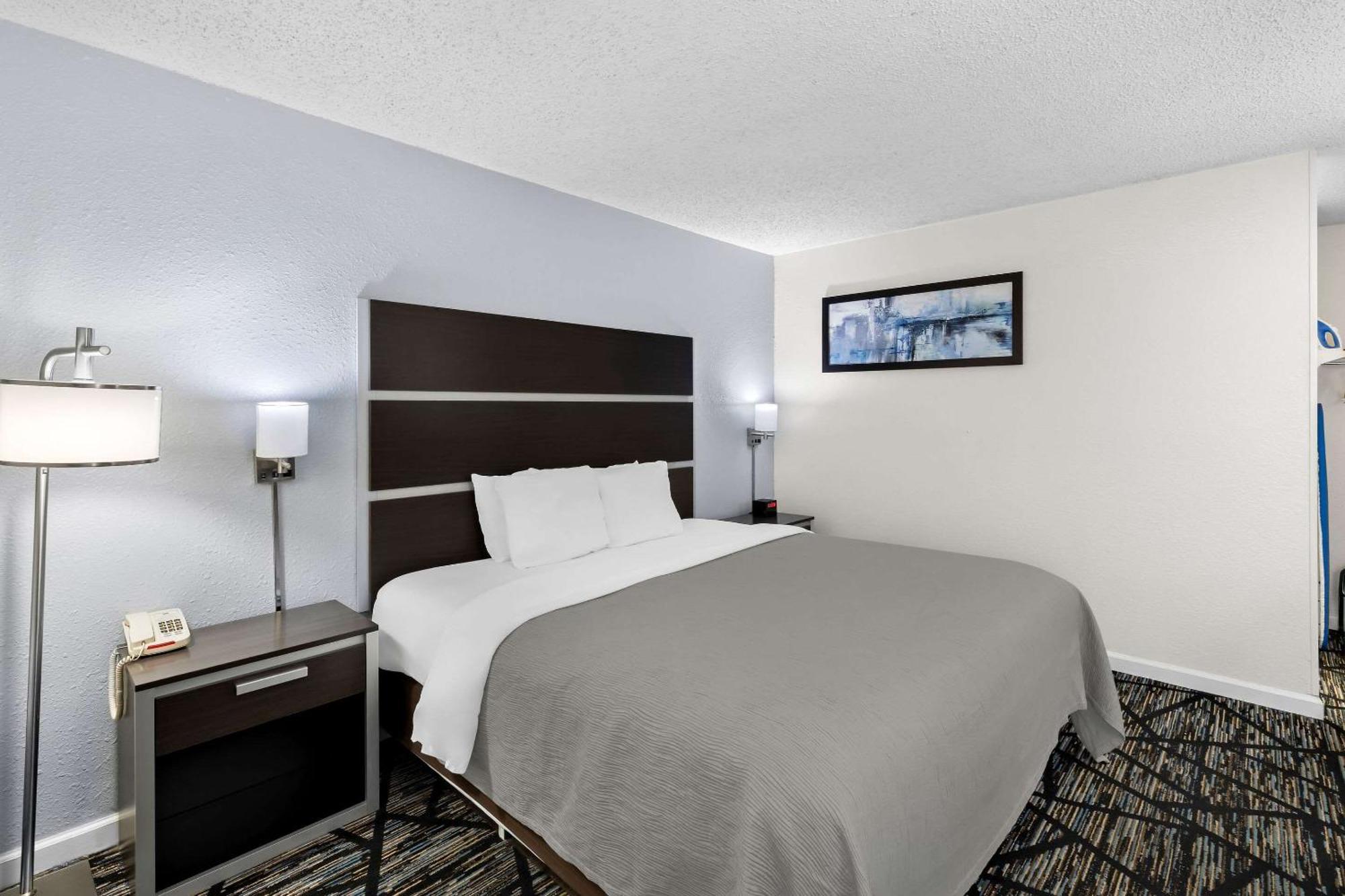 Quality Inn Northlake Tucker Exterior photo